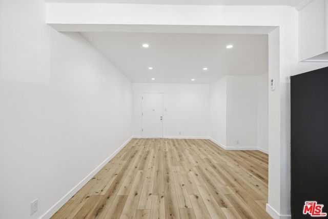 4916 Hazeltine Avenue 2, Sherman Oaks, CA 91423