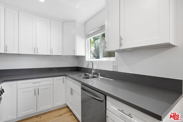 4916 Hazeltine Avenue 2, Sherman Oaks, CA 91423