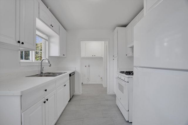 60 Railroad Ave, Rodeo, CA 94572