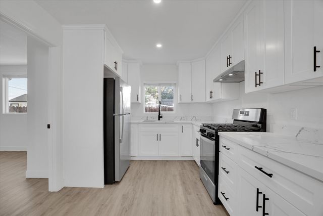 60 Railroad Ave, Rodeo, CA 94572