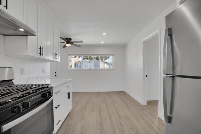 60 Railroad Ave, Rodeo, CA 94572