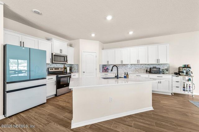 2436 FALLING STAR Lane, Green Cove Springs, FL 32043