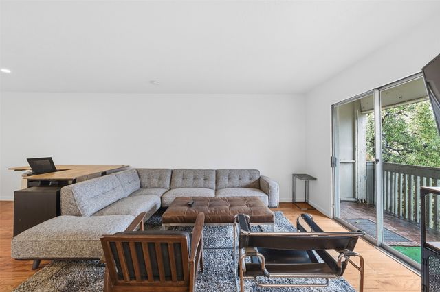 4837 Cedar Springs Road 311, Dallas, TX 75219