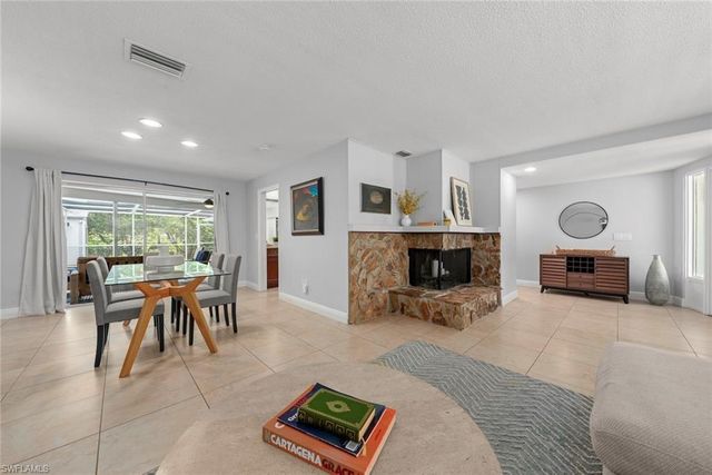 12150 McGregor BLVD, Fort Myers, FL 33919