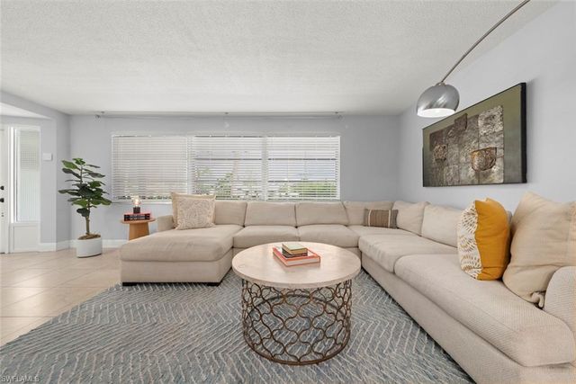 12150 McGregor BLVD, Fort Myers, FL 33919