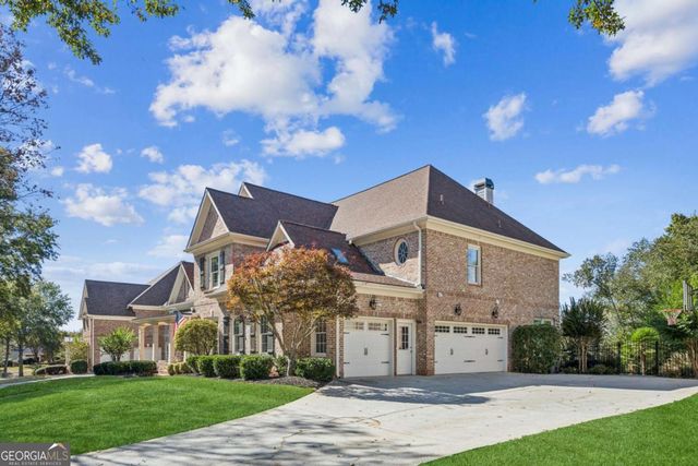 1043 Meadow Club Court, Suwanee, GA 30024