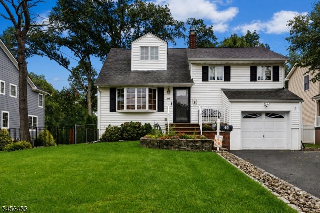 299 Stoughton Ave, Cranford Twp., NJ 07016 — exterior