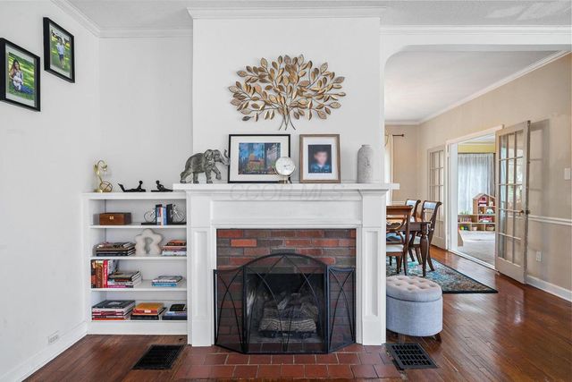 15 Woodland Avenue, Delaware, OH 43015