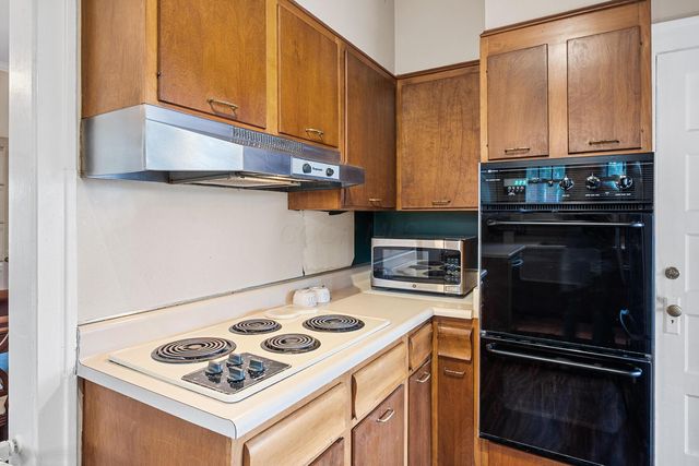 15 Woodland Avenue, Delaware, OH 43015