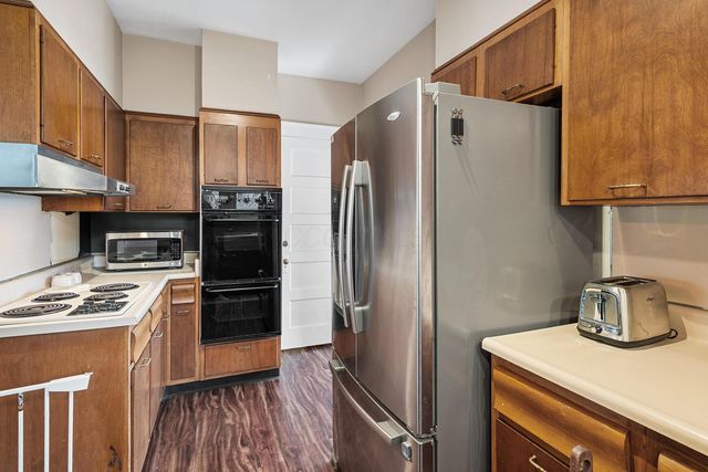 15 Woodland Avenue, Delaware, OH 43015