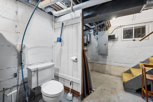 15 Woodland Avenue, Delaware, OH 43015