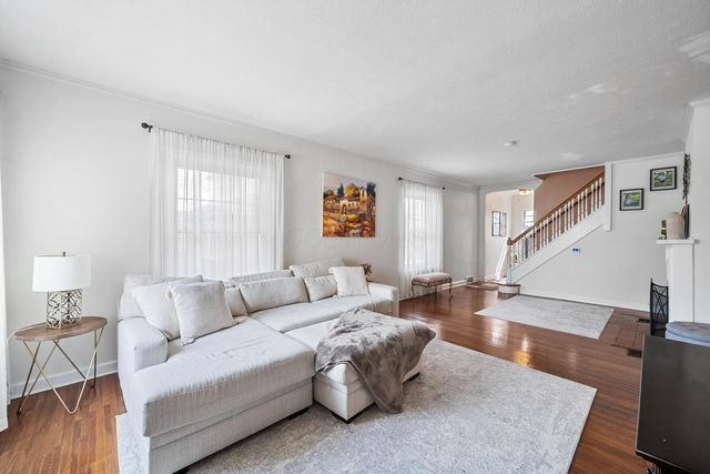 15 Woodland Avenue, Delaware, OH 43015