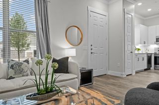 865 Limmer LOOP 818, Hutto, TX 78634