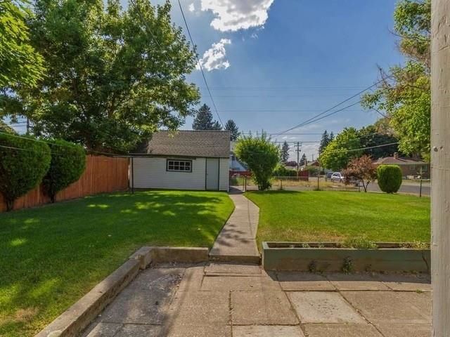 4827 N Monroe St, Spokane, WA 99205