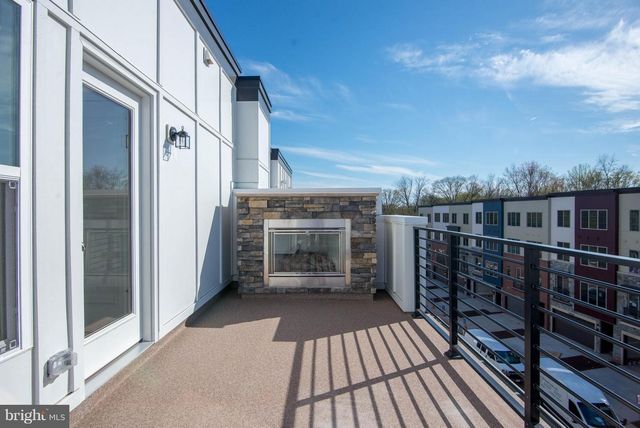 4939 TRAIL VISTA LN, Chantilly, VA 20151