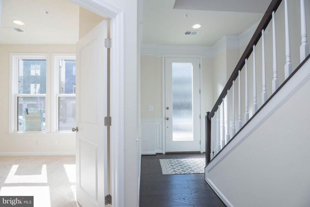 4939 TRAIL VISTA LN, Chantilly, VA 20151