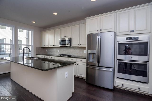 4939 TRAIL VISTA LN, Chantilly, VA 20151