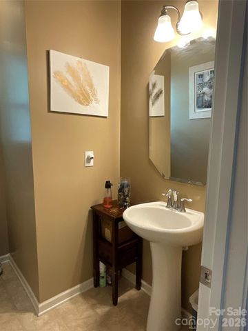 11213 Deer Stand Court 28, Charlotte, NC 28214