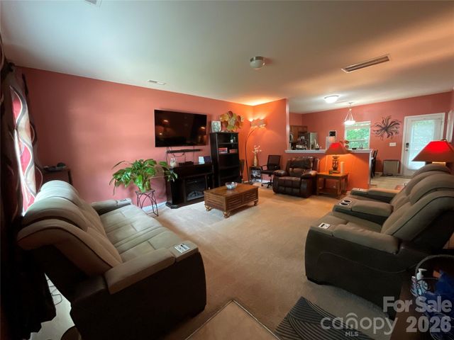 11213 Deer Stand Court 28, Charlotte, NC 28214
