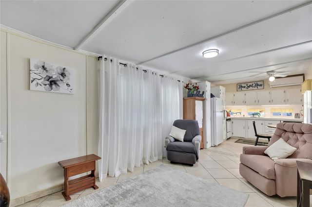 800 32ND AVENUE S 606, St Petersburg, FL 33705