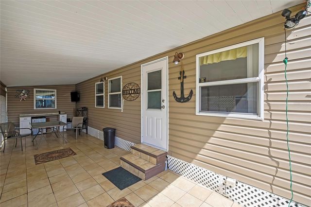800 32ND AVENUE S 606, St Petersburg, FL 33705