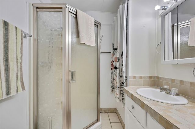 800 32ND AVENUE S 606, St Petersburg, FL 33705