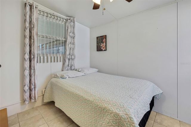800 32ND AVENUE S 606, St Petersburg, FL 33705