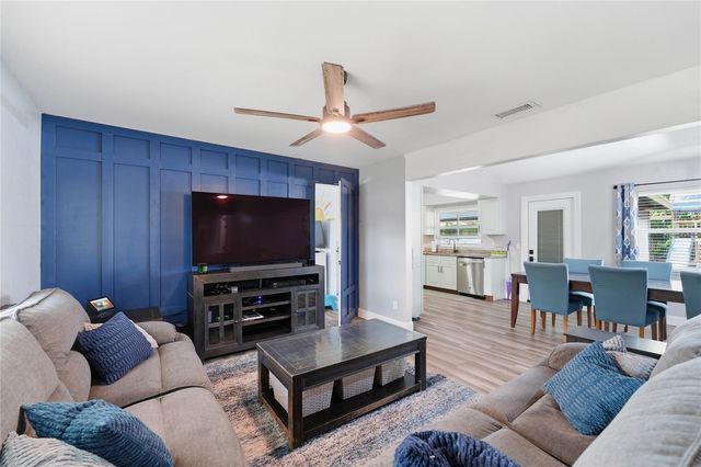 10214 N WOODMERE ROAD, Tampa, FL 33617