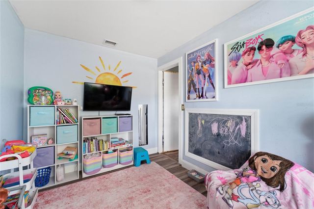 10214 N WOODMERE ROAD, Tampa, FL 33617