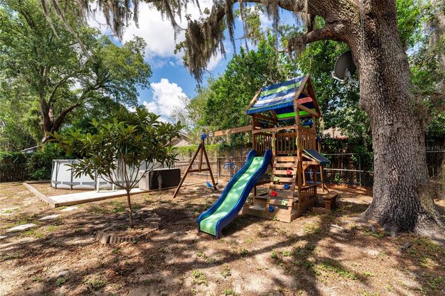 10214 N WOODMERE ROAD, Tampa, FL 33617