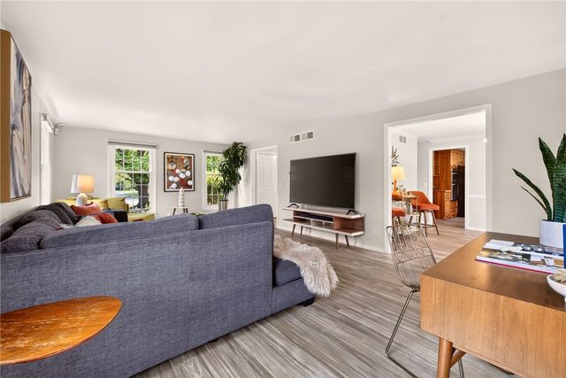 106 Stuyvesant Road, Pittsford, NY 14534