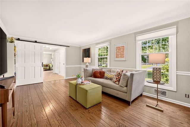 106 Stuyvesant Road, Pittsford, NY 14534