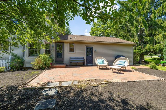 106 Stuyvesant Road, Pittsford, NY 14534