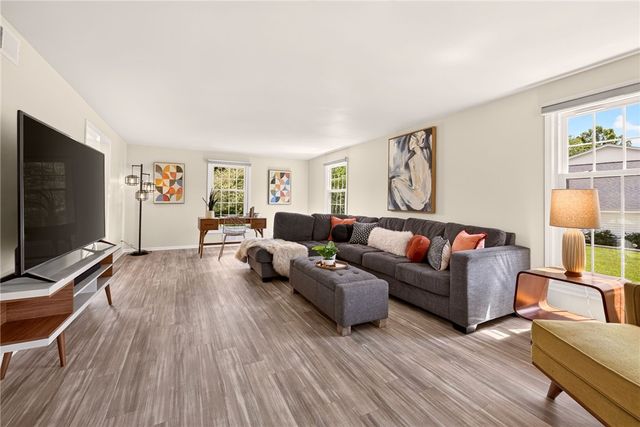 106 Stuyvesant Road, Pittsford, NY 14534