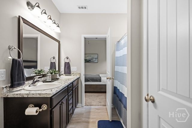 254 Brightleaf Circle, Hinesville, GA 31313