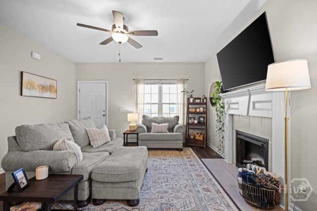 254 Brightleaf Circle, Hinesville, GA 31313