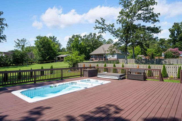 8208 Igou Gap Road, Chattanooga, TN 37421