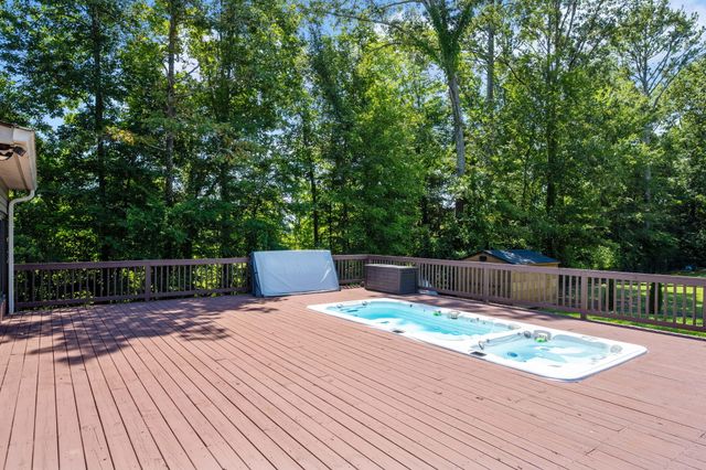 8208 Igou Gap Road, Chattanooga, TN 37421