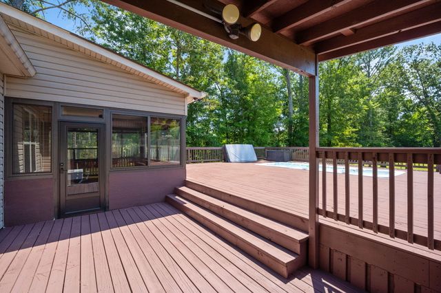 8208 Igou Gap Road, Chattanooga, TN 37421