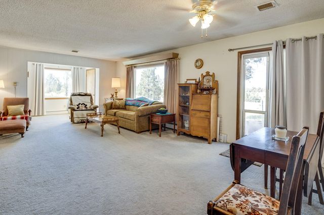 775 NW 35th Street, Redmond, OR 97756