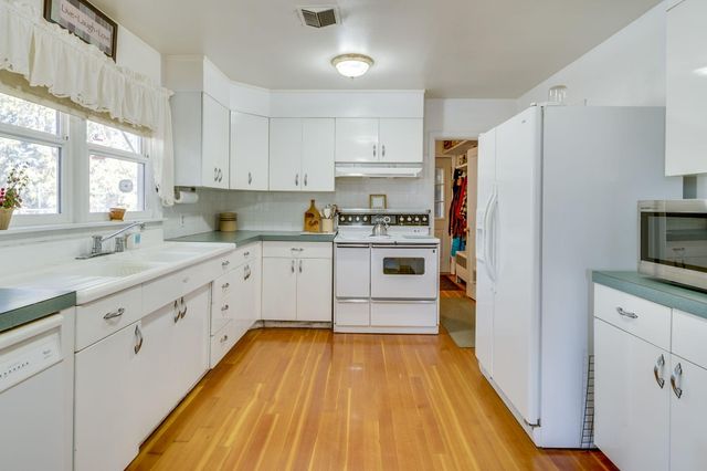 775 NW 35th Street, Redmond, OR 97756
