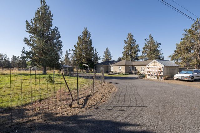 775 NW 35th Street, Redmond, OR 97756