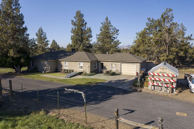 775 NW 35th Street, Redmond, OR 97756