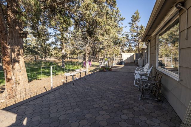 775 NW 35th Street, Redmond, OR 97756