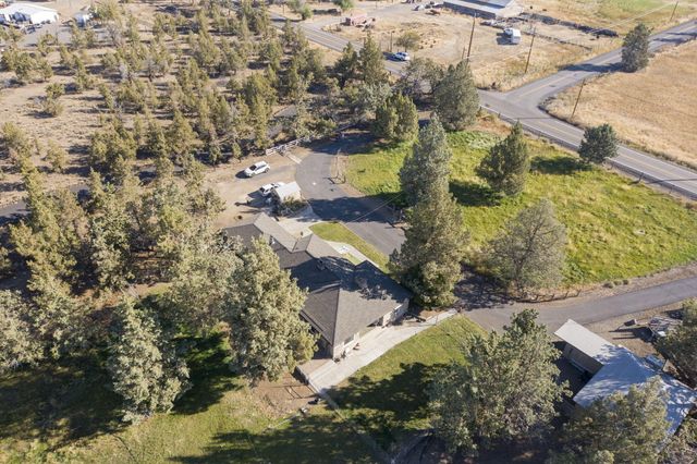 775 NW 35th Street, Redmond, OR 97756