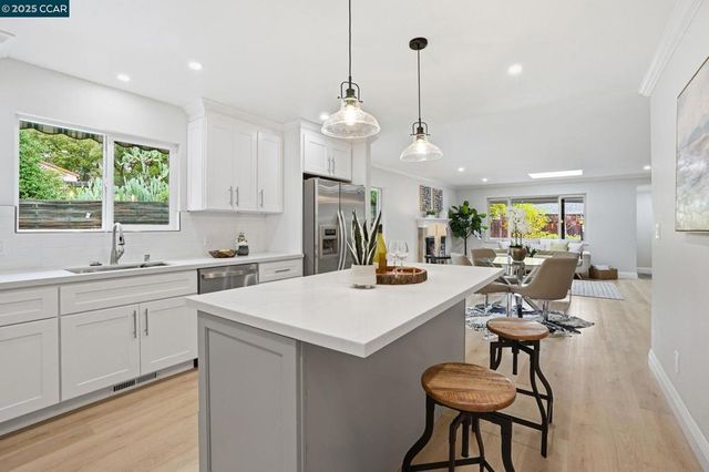 289 Sierra Dr, Walnut Creek, CA 94596