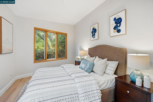 289 Sierra Dr, Walnut Creek, CA 94596