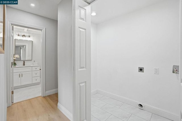 289 Sierra Dr, Walnut Creek, CA 94596