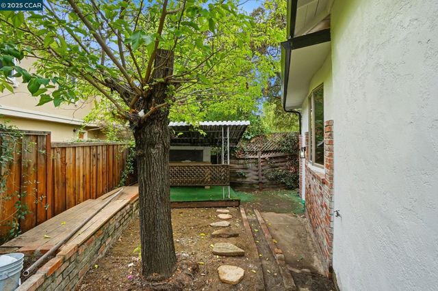 289 Sierra Dr, Walnut Creek, CA 94596