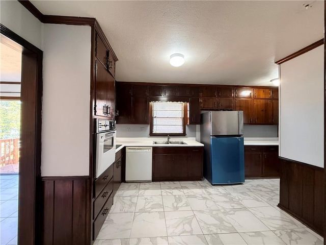 6532 Debbie Sue Lane, Morrow, GA 30260